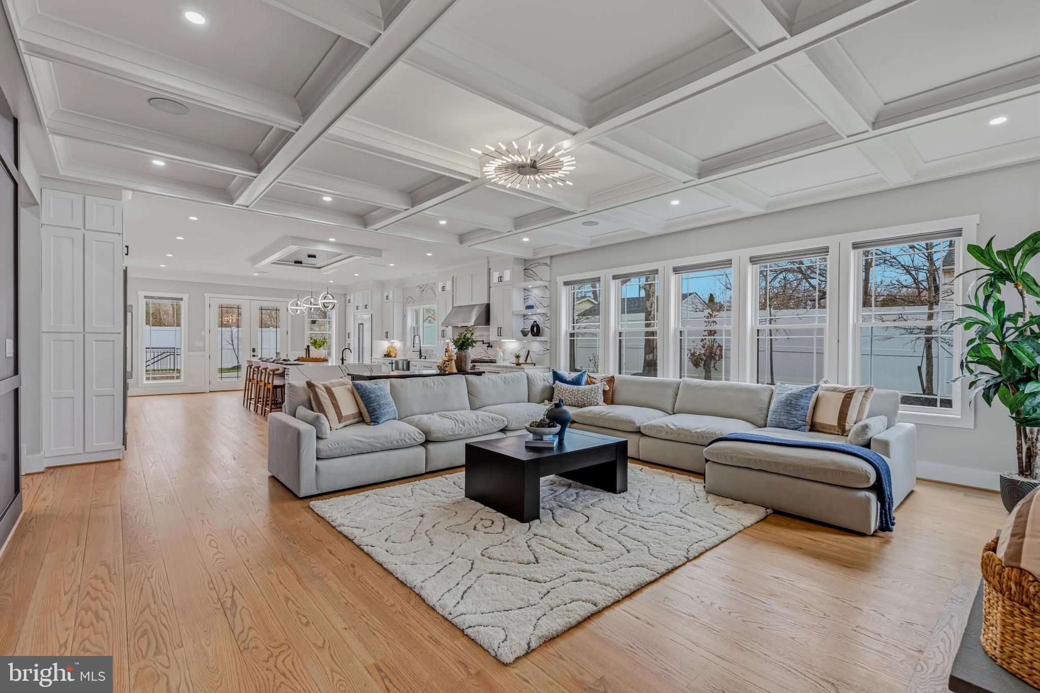 CHALET WOODS - Residential