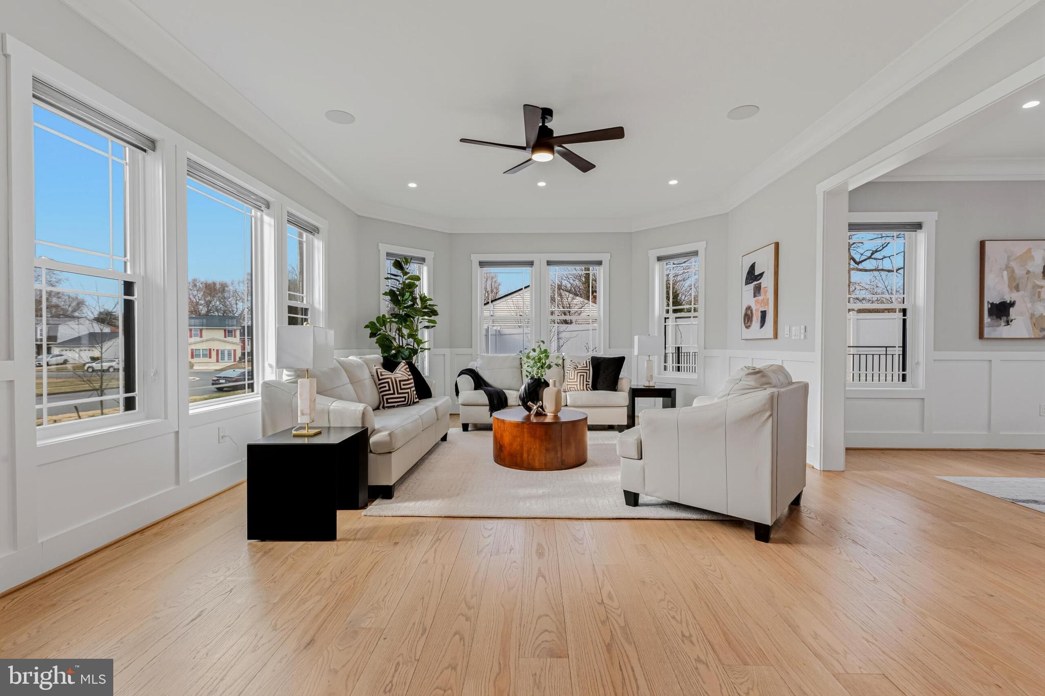 CHALET WOODS - Residential