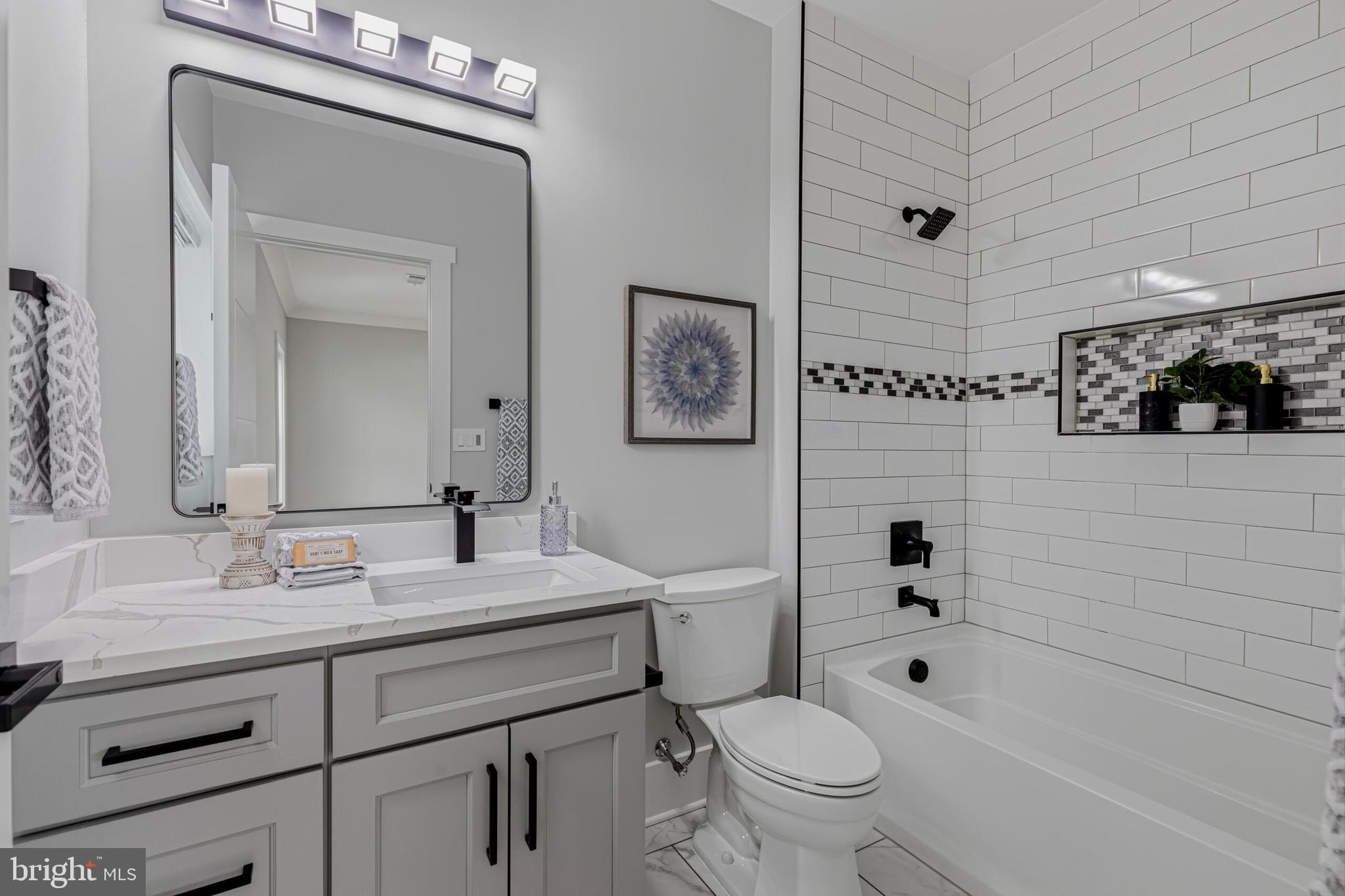 CHALET WOODS - Residential