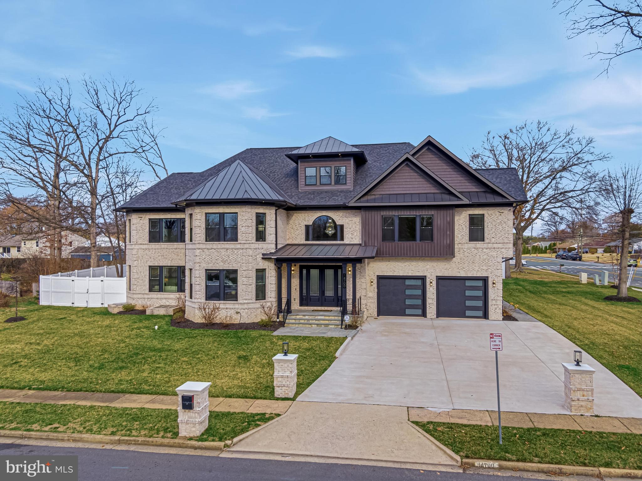 CHALET WOODS - Residential