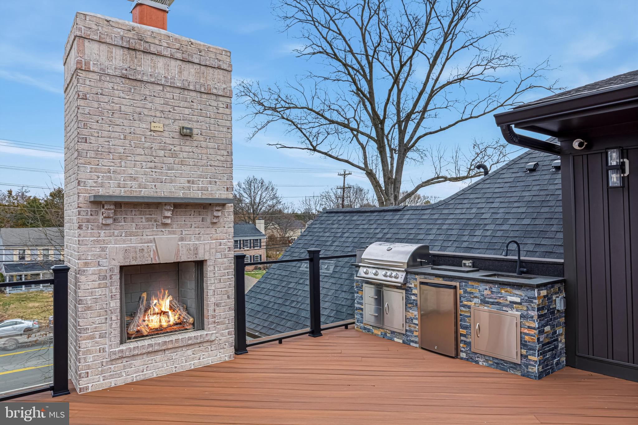 CHALET WOODS - Residential