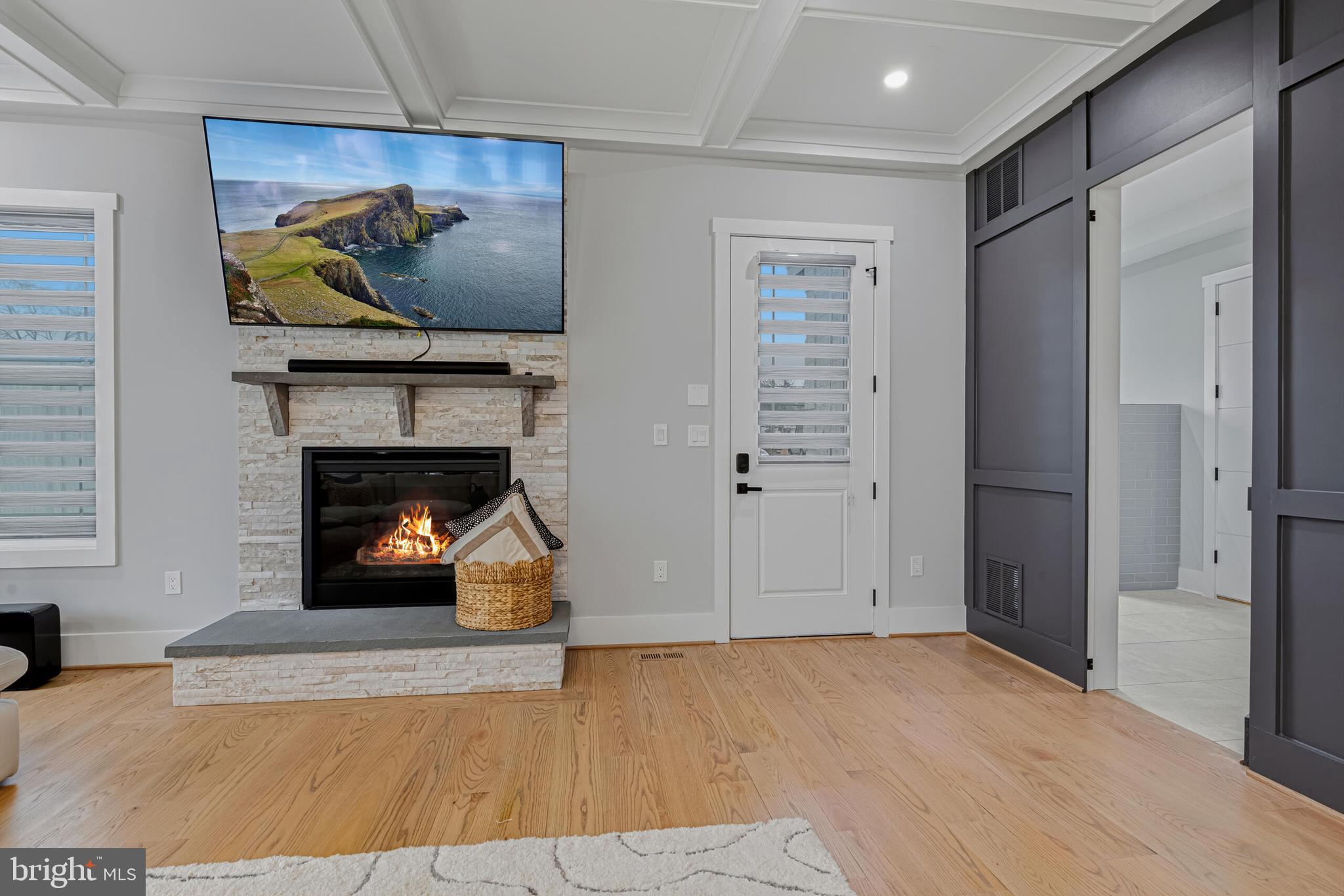 CHALET WOODS - Residential