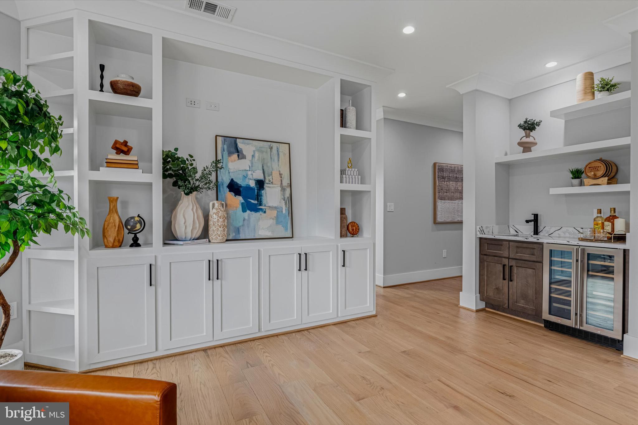 CHALET WOODS - Residential