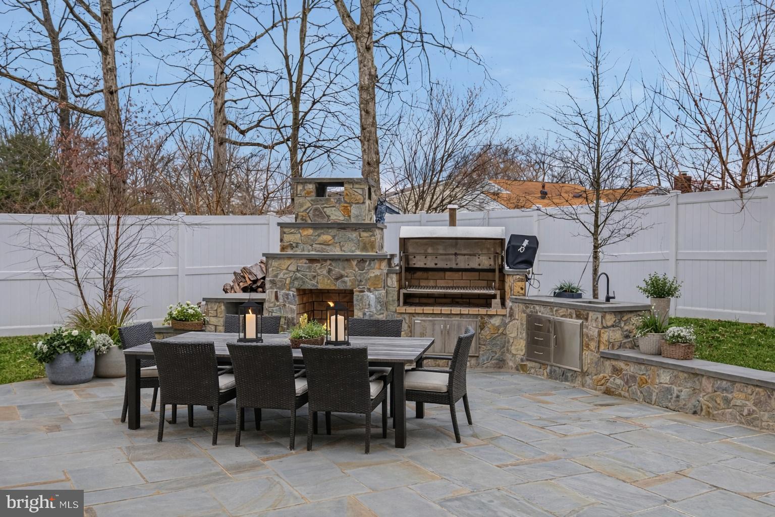 CHALET WOODS - Residential