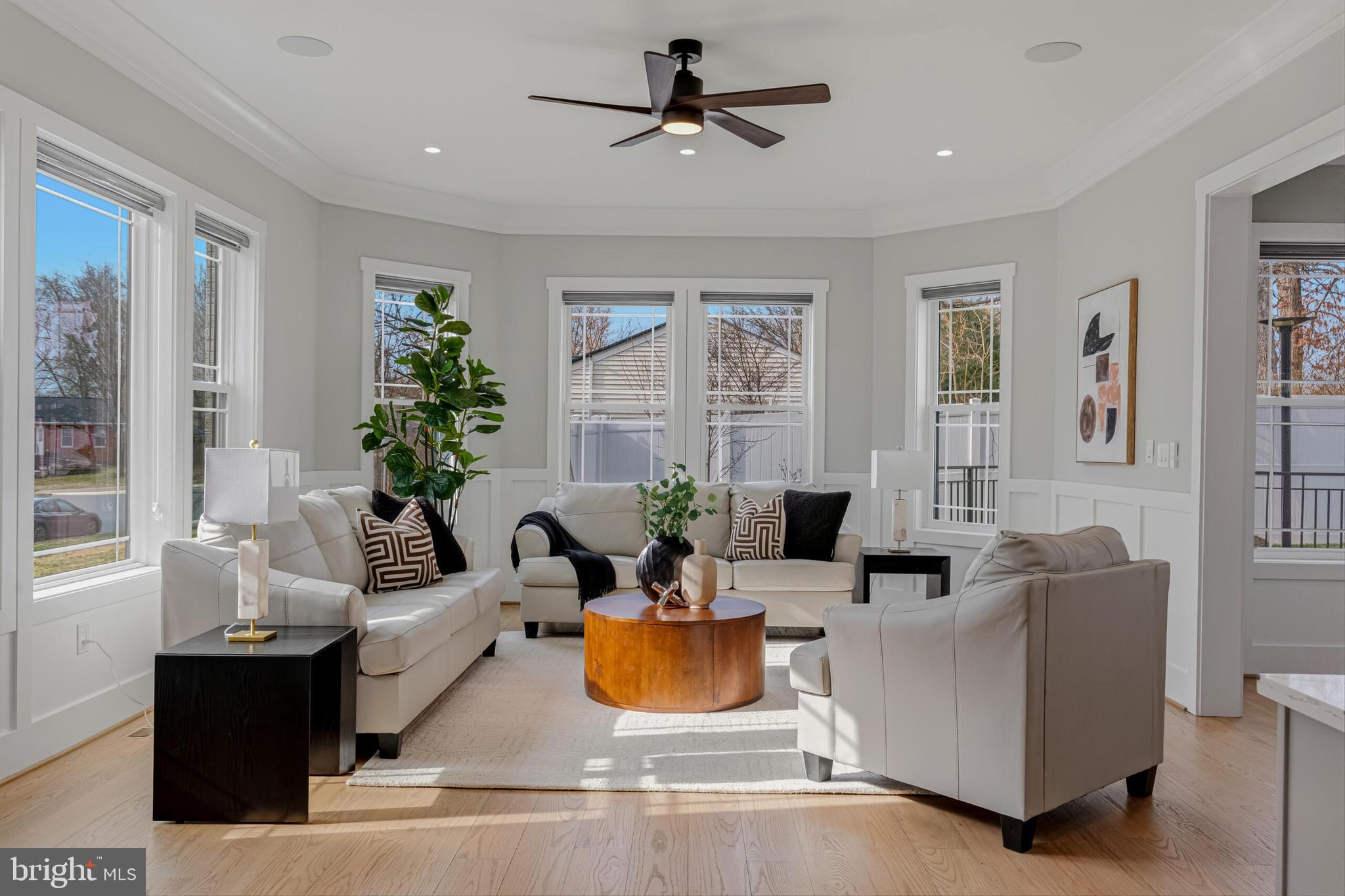 CHALET WOODS - Residential