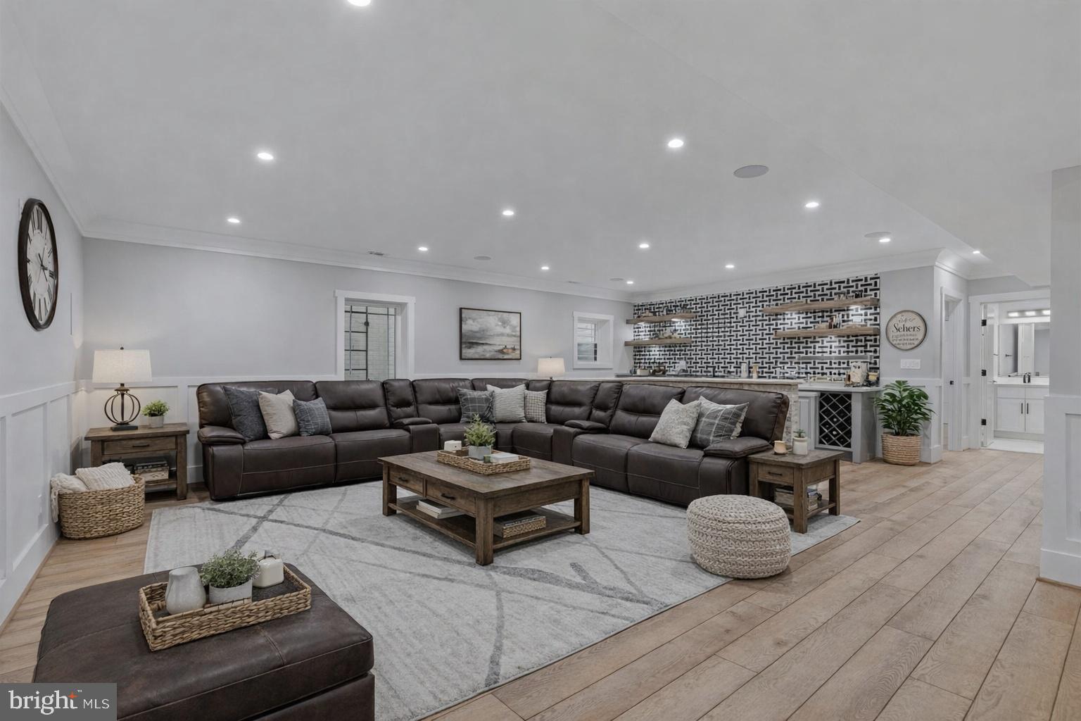 CHALET WOODS - Residential