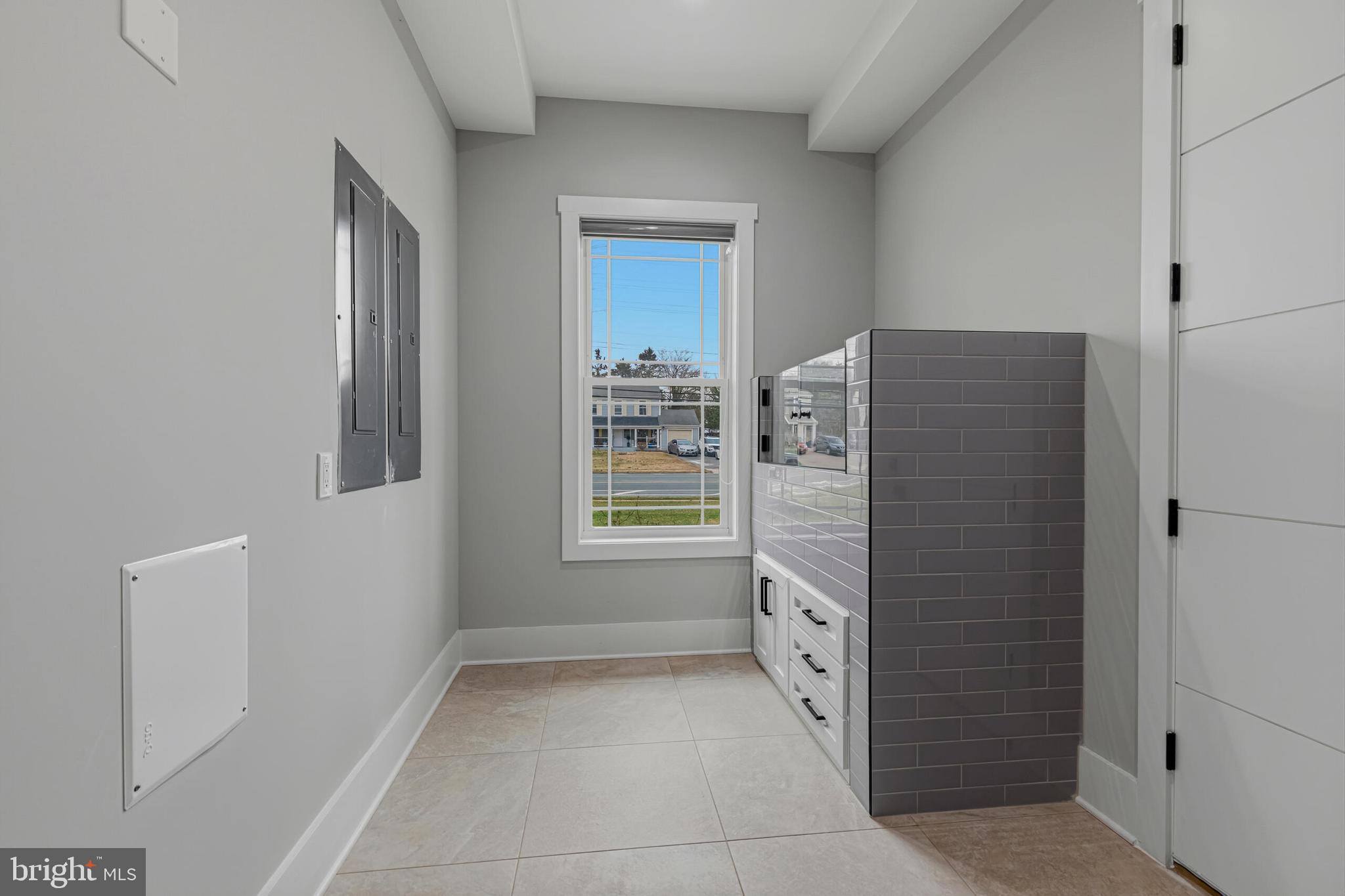 CHALET WOODS - Residential