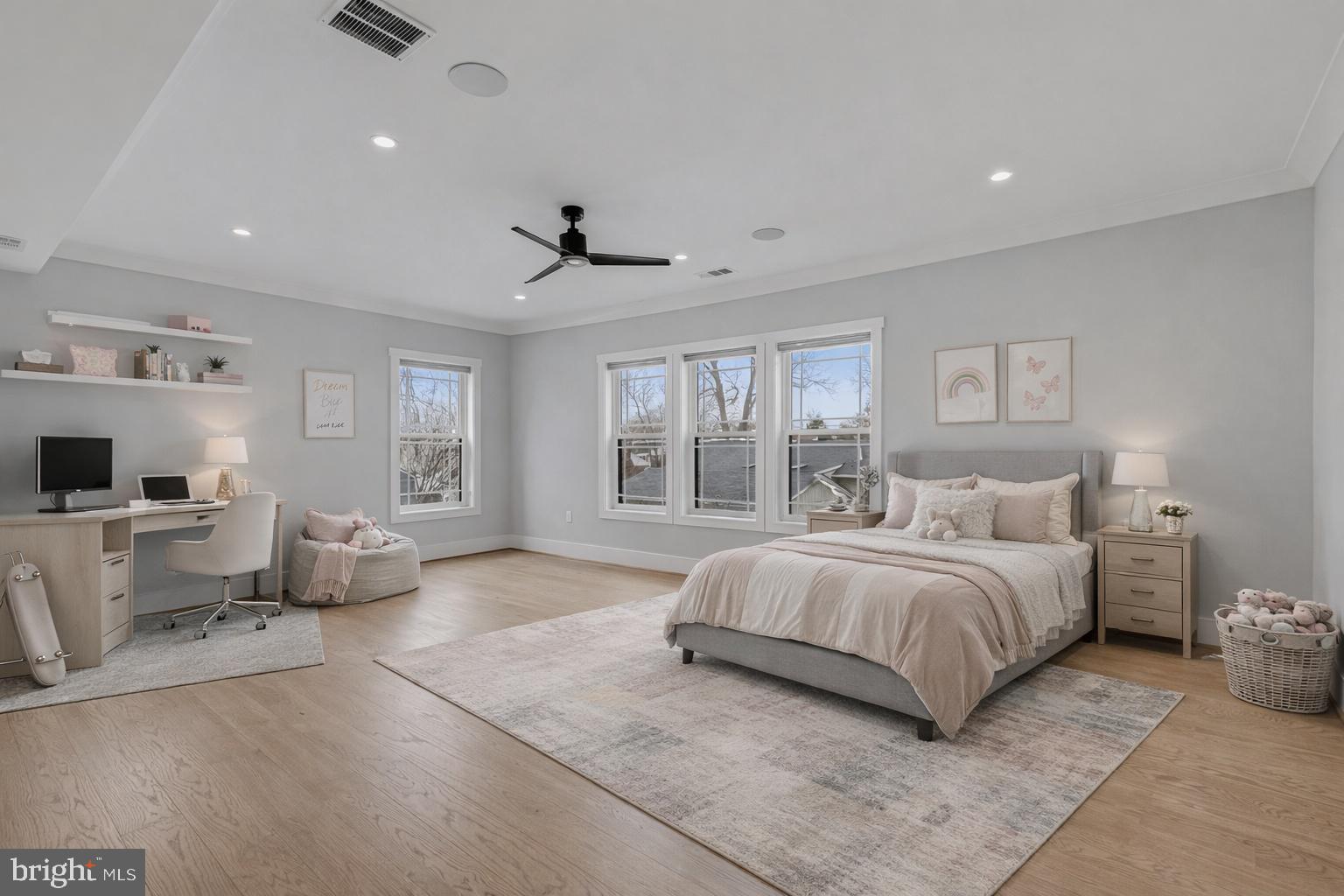 CHALET WOODS - Residential