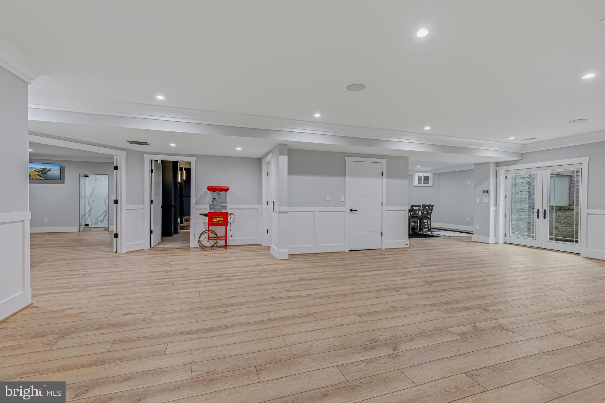 CHALET WOODS - Residential