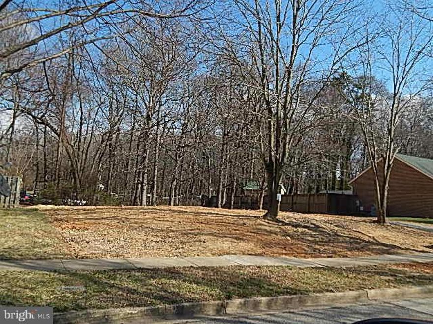 Just minutes from National Harbor Complex!!!! Great for commuting to DC or VA. Absolutely fantastic opportunity to build the home of your choice. House has been demolished,See attachments for PAS requirements and WFHM offer submittal information in MLS Document tab. Non-contingent, Cash offers with Proof of Funds preferred.