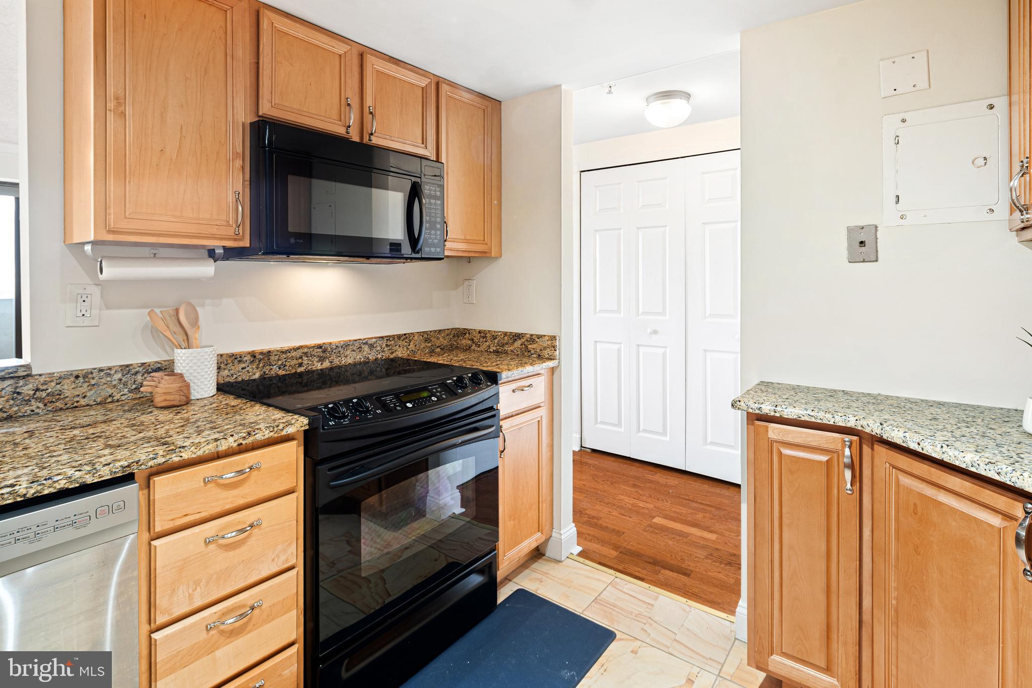 ART MUSEUM AREA - Residential