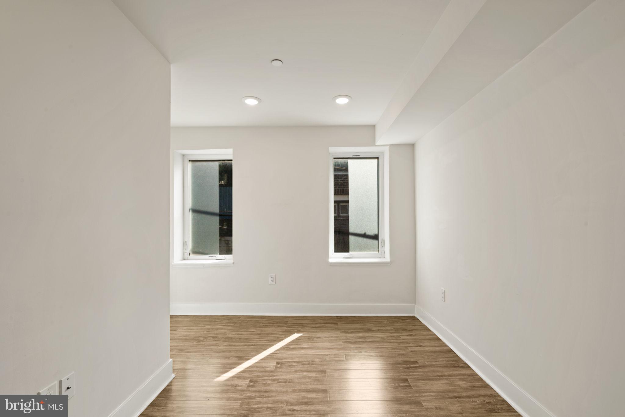 OLDE KENSINGTON - Residential