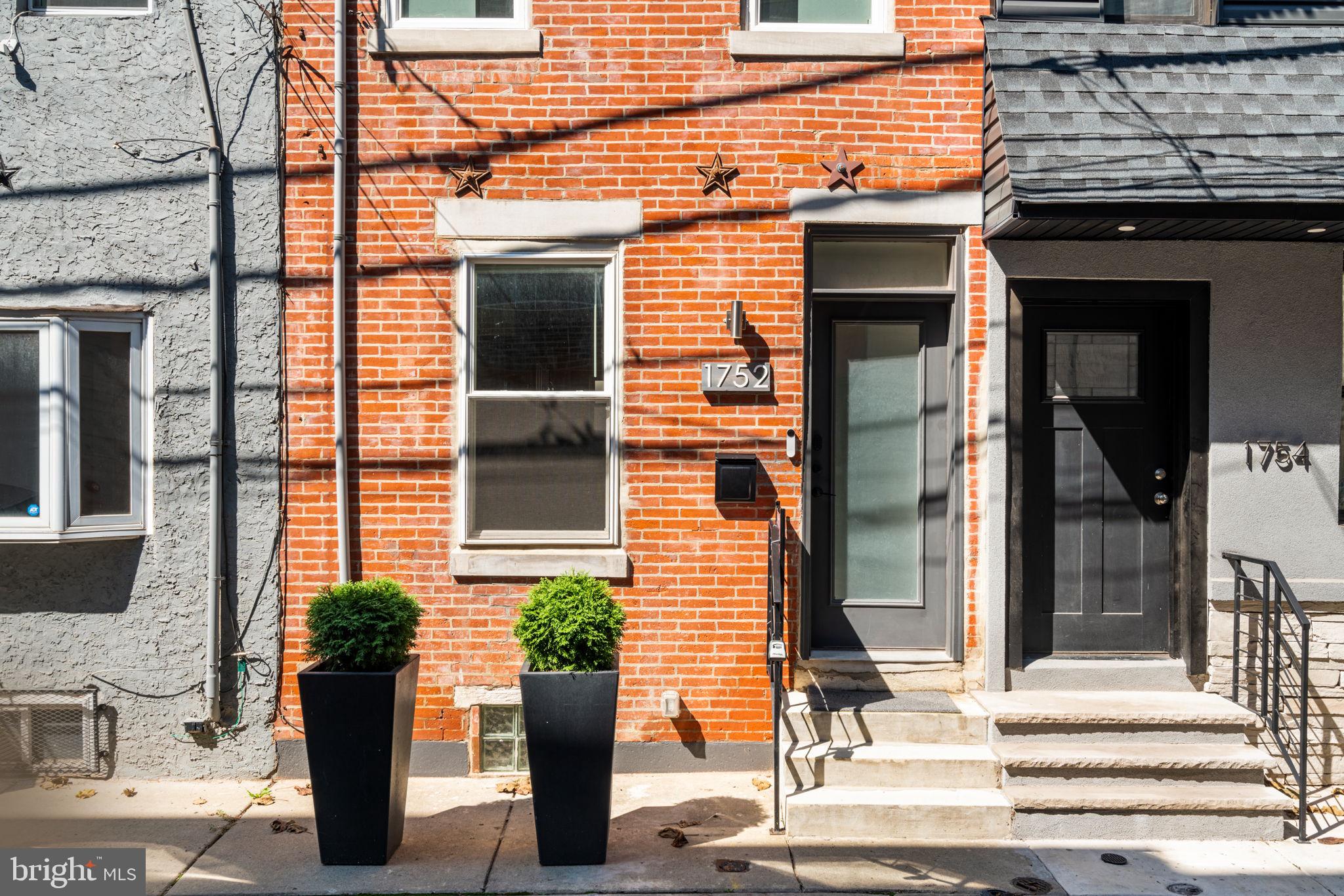 OLDE KENSINGTON - Residential