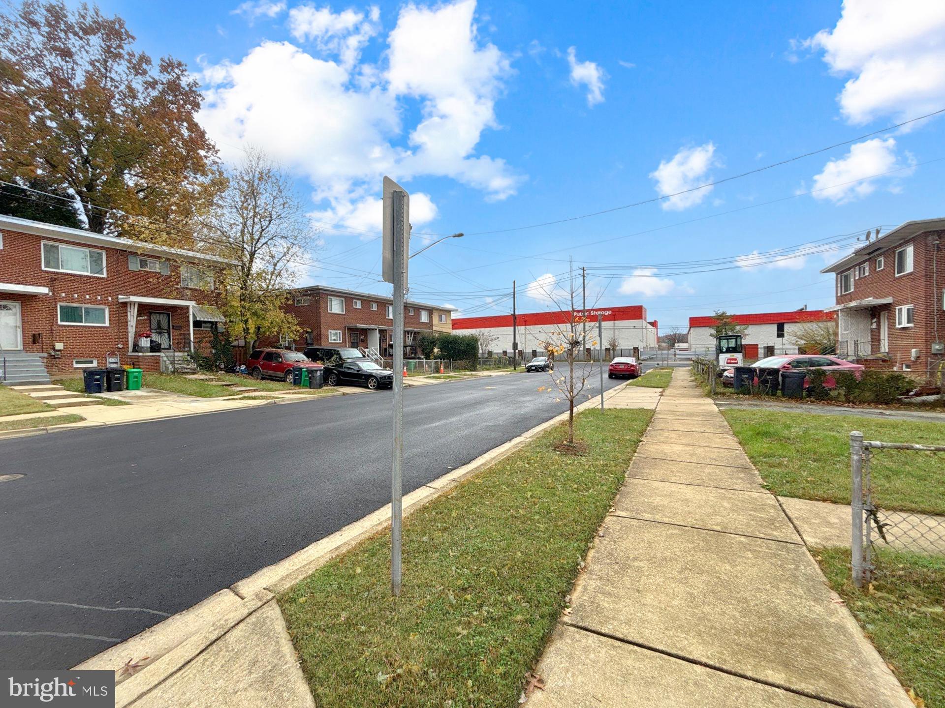 GLASSMANOR - Residential