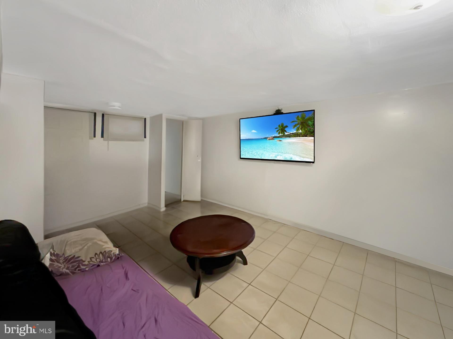 GLASSMANOR - Residential