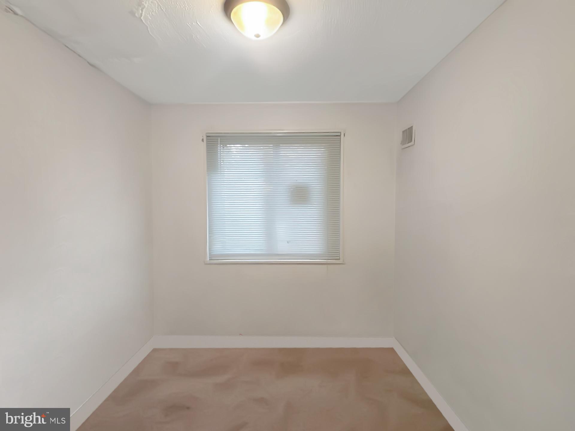 GLASSMANOR - Residential