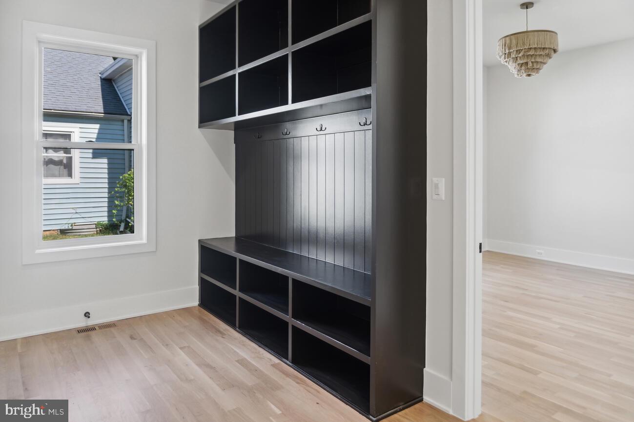 DONNA LEE GARDENS - Residential