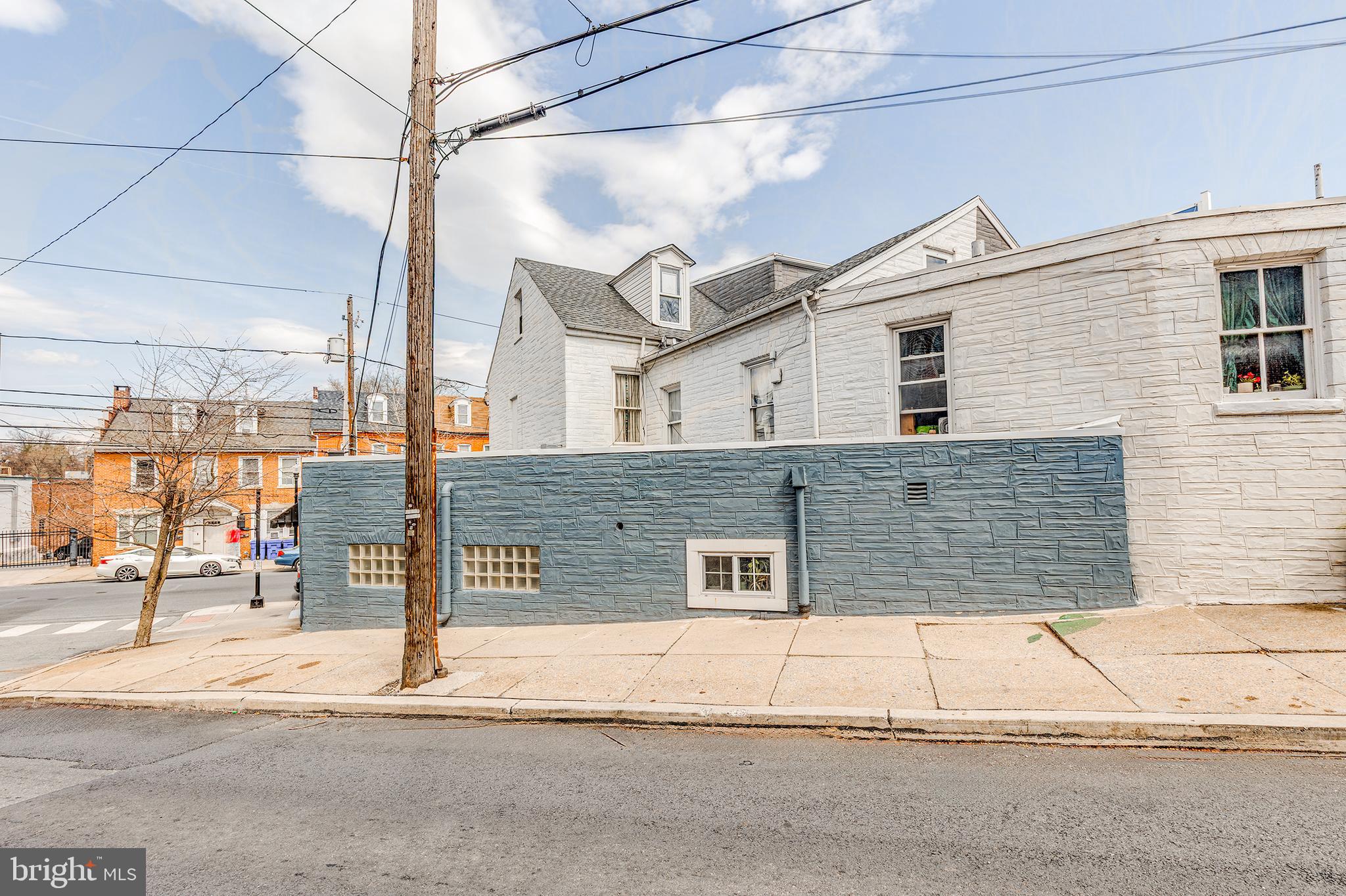 DOWNTOWN LANCASTER - Residential Income