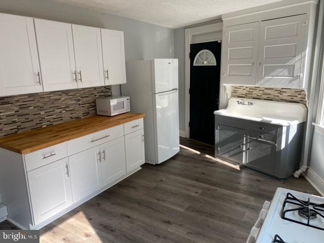 DOWNTOWN LANCASTER - Residential Income