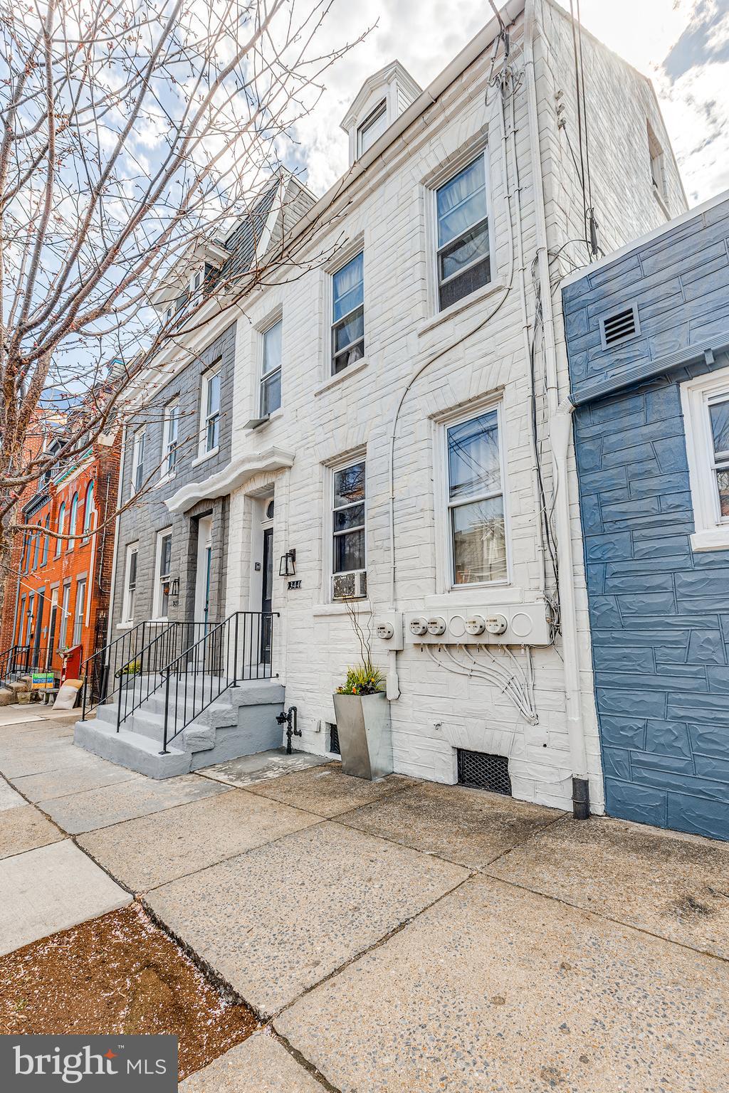 DOWNTOWN LANCASTER - Residential Income