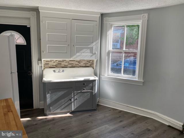 DOWNTOWN LANCASTER - Residential Income