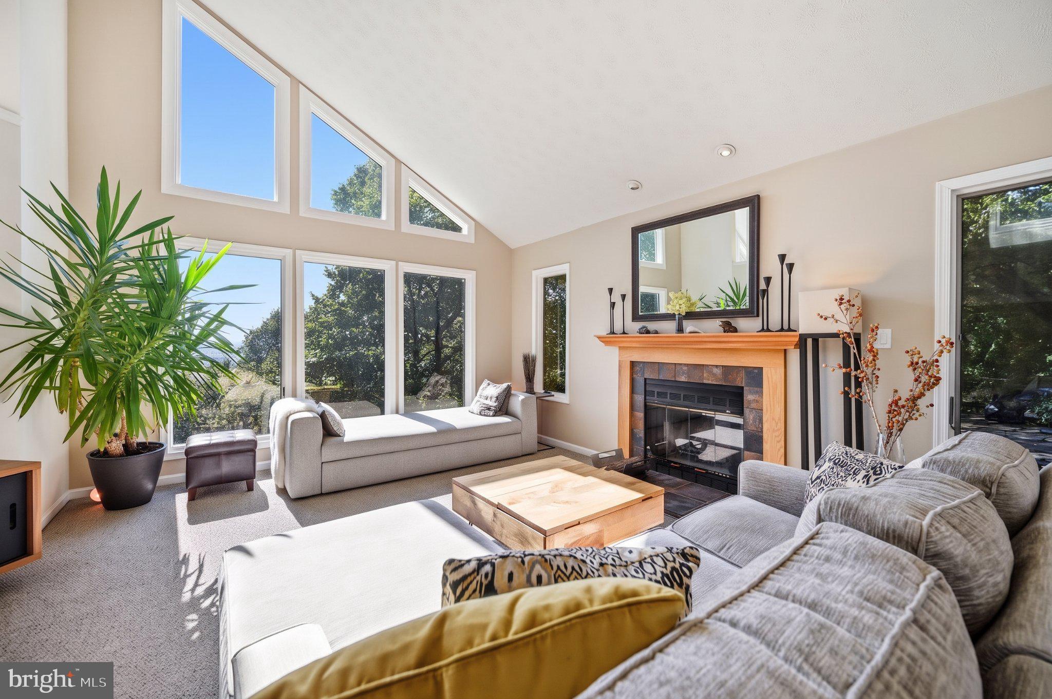 2090 PAINTER COURT