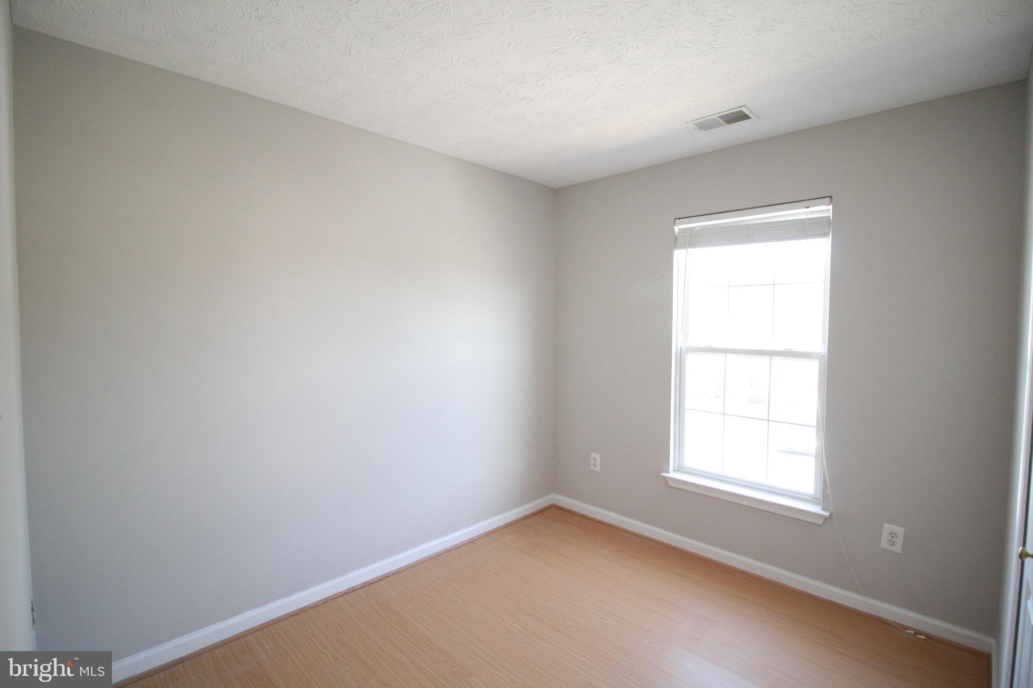 OWINGS MILLS - Residential Lease