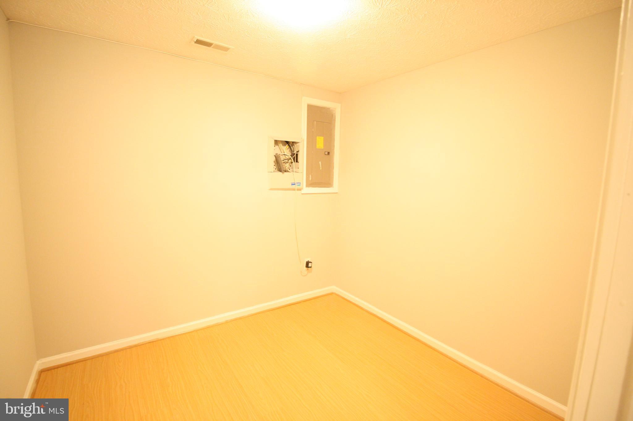 OWINGS MILLS - Residential Lease