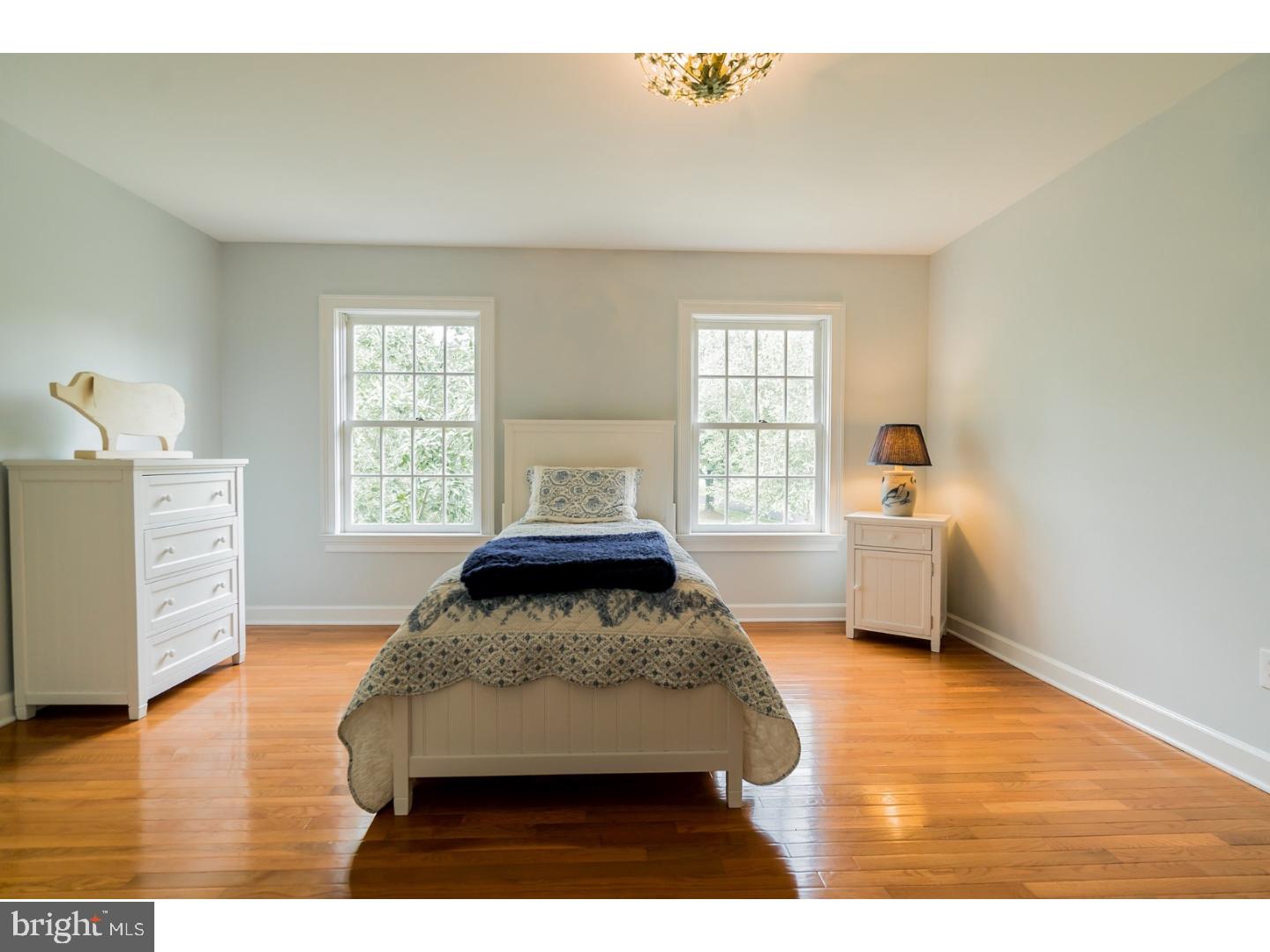 TOWER HILL - Residential