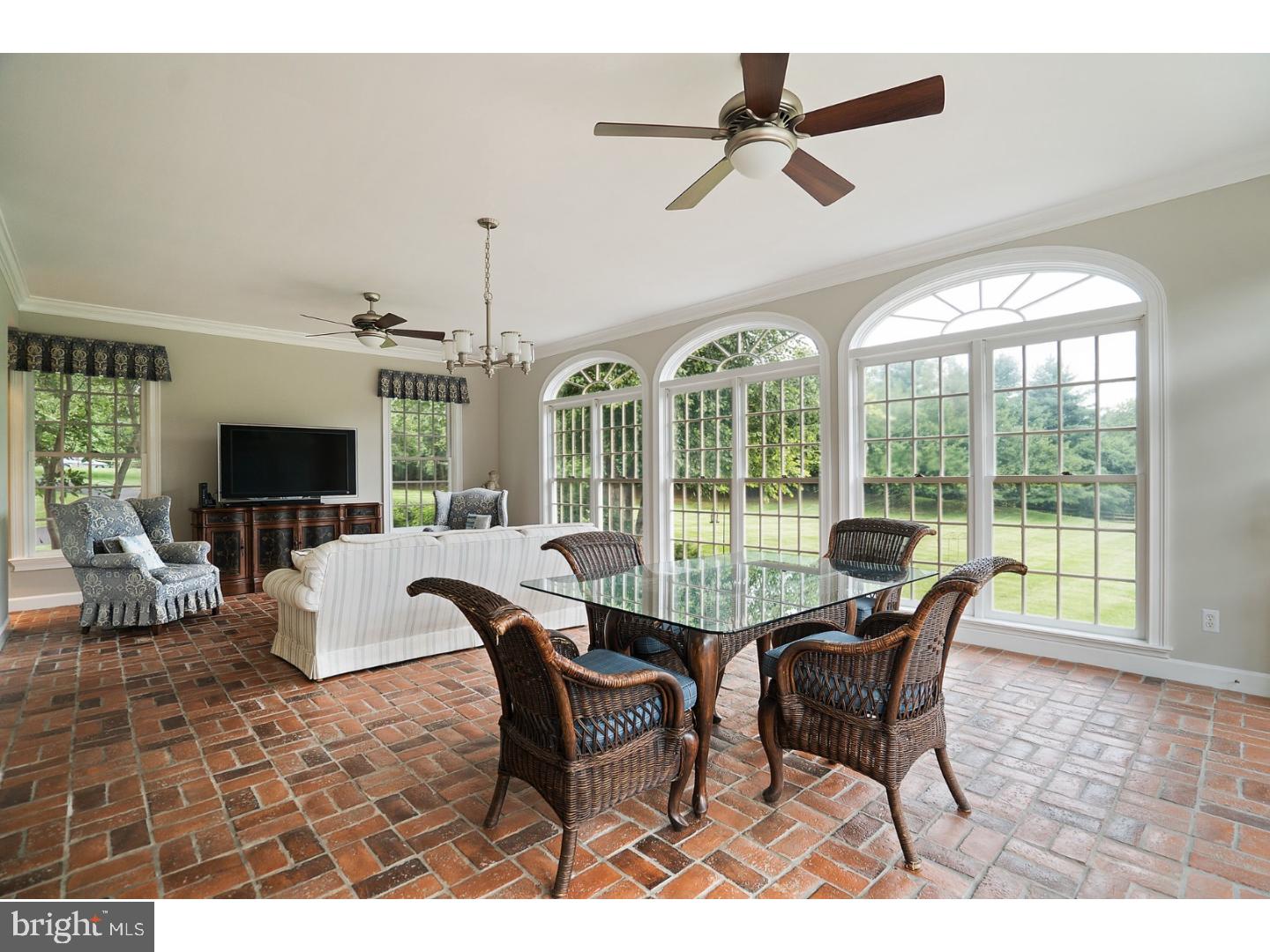 TOWER HILL - Residential