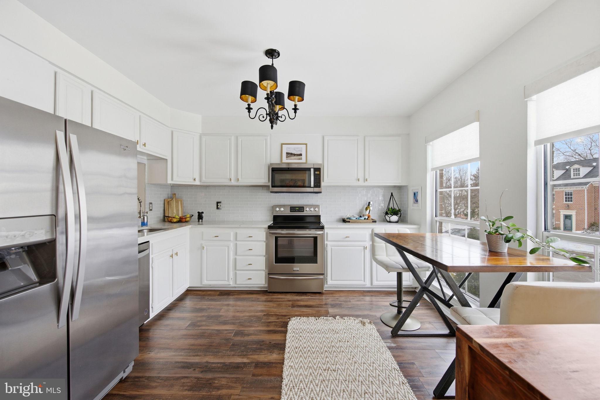 CROMWELL STATION - Residential