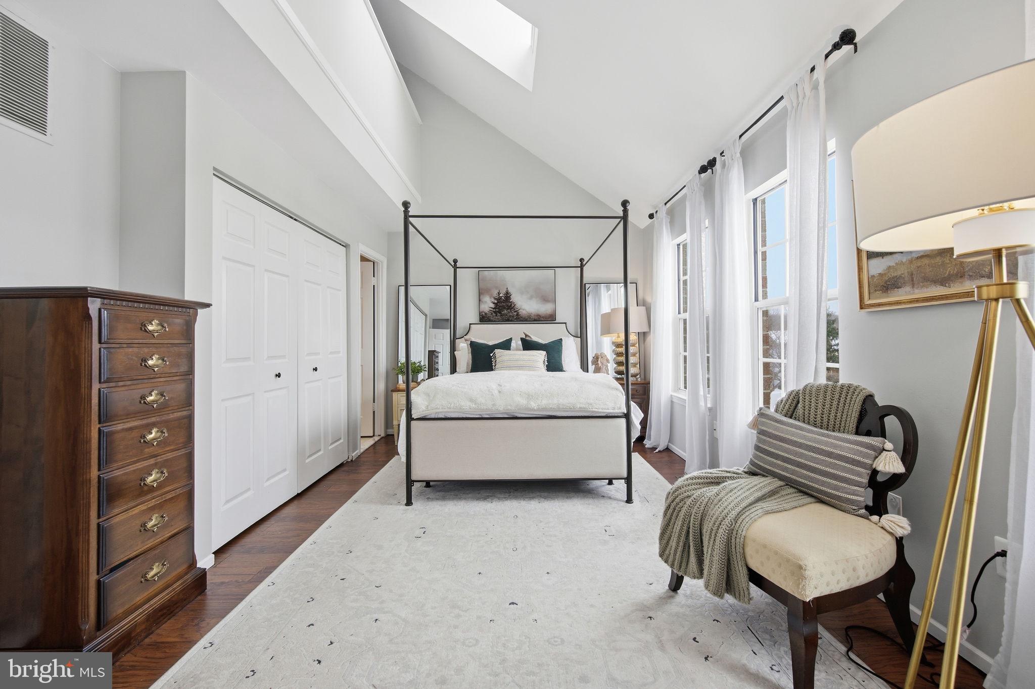 CROMWELL STATION - Residential