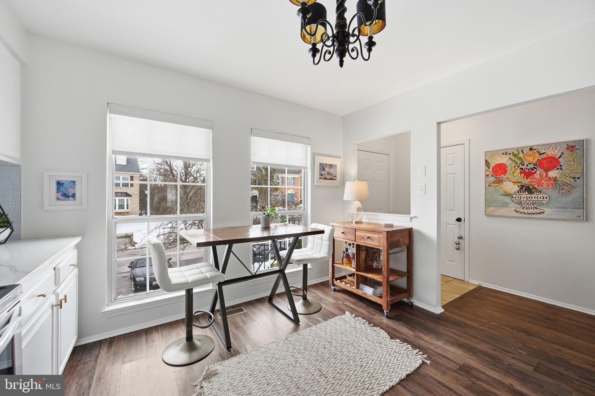 9 ROGER VALLEY COURT