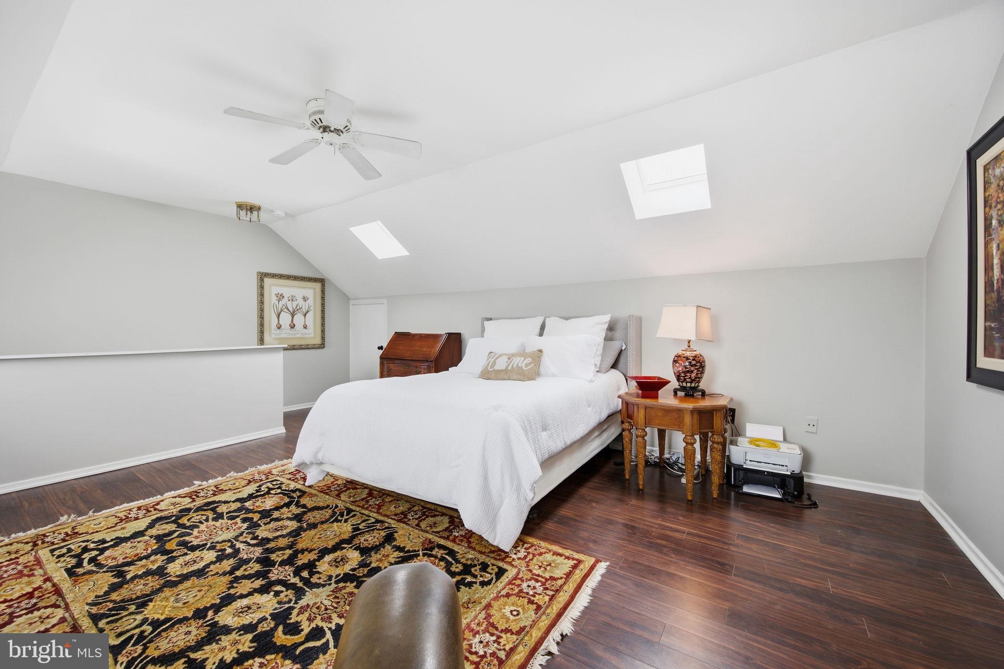 CROMWELL STATION - Residential