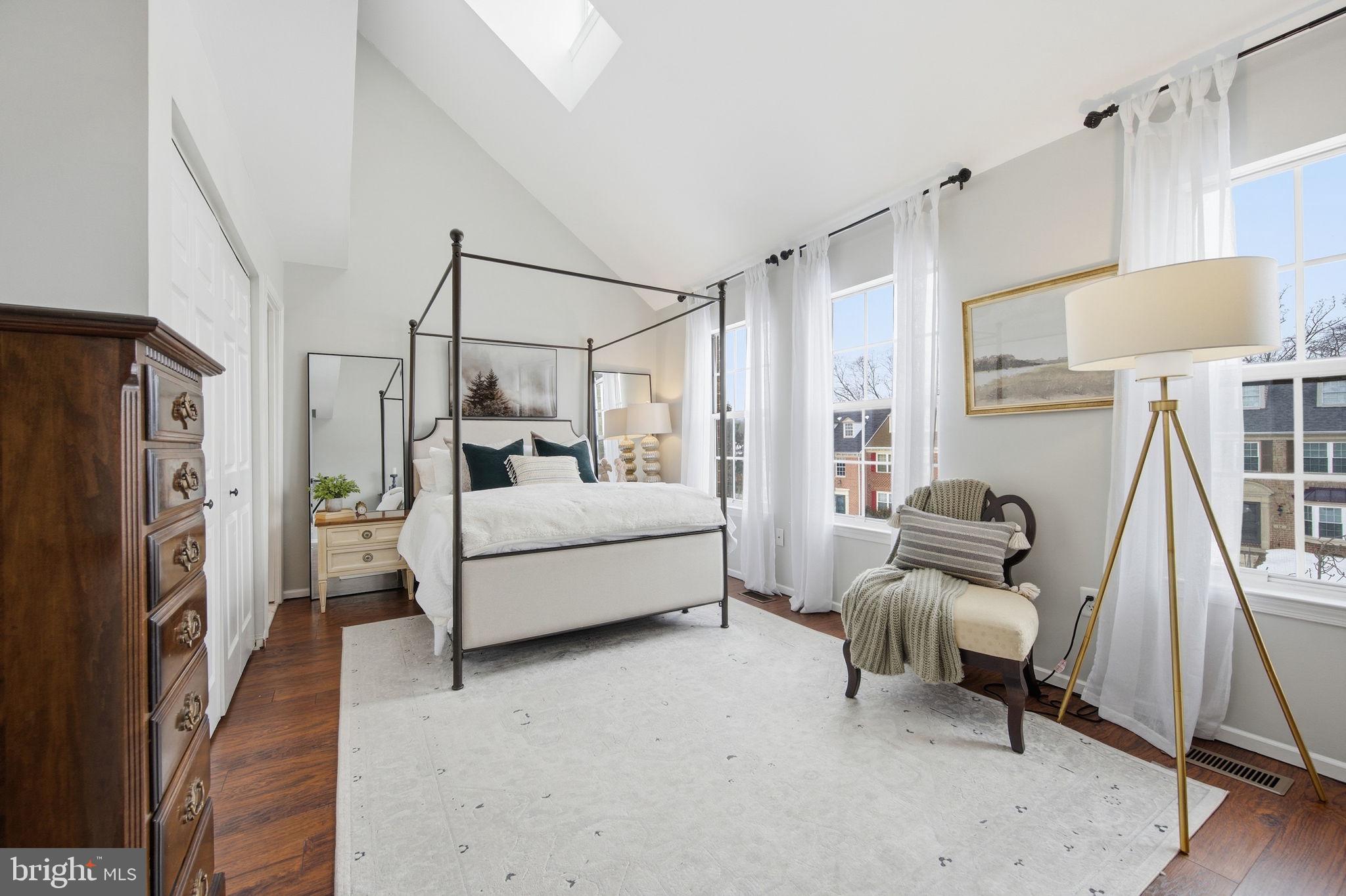 CROMWELL STATION - Residential