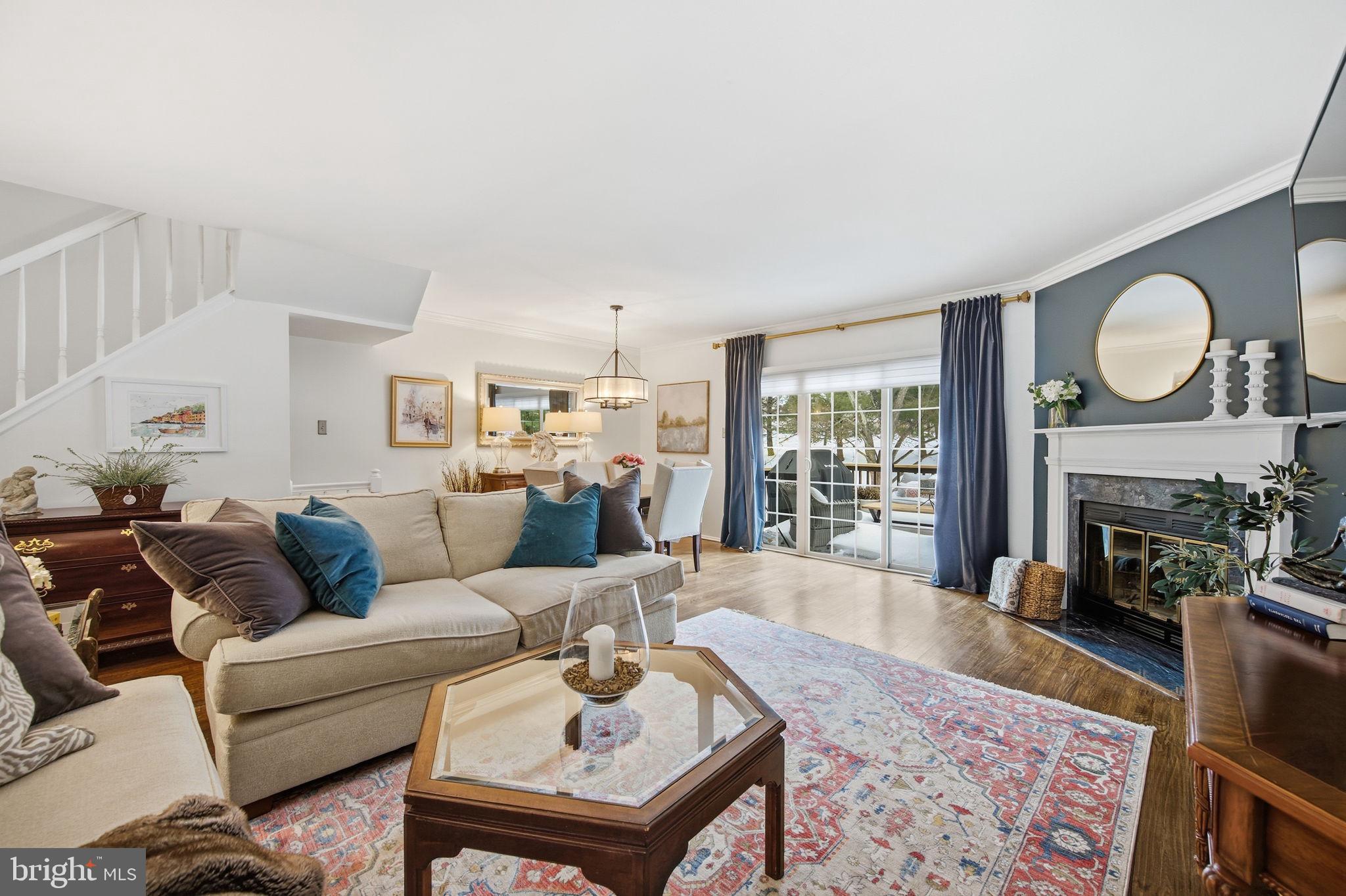 CROMWELL STATION - Residential