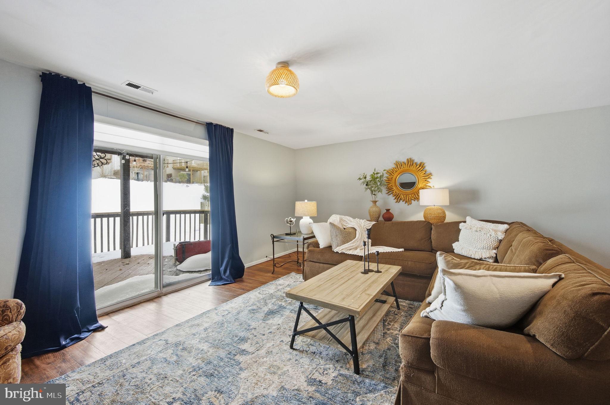 CROMWELL STATION - Residential