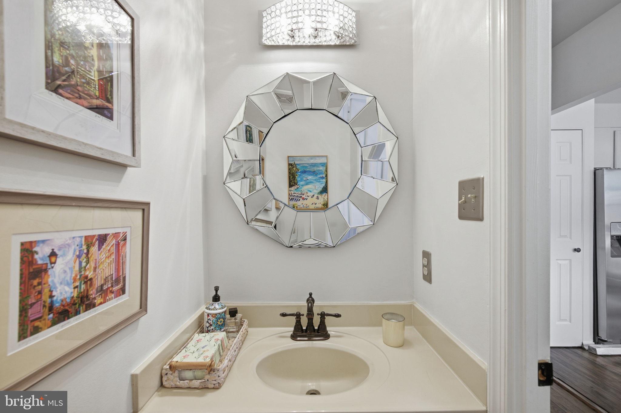 CROMWELL STATION - Residential