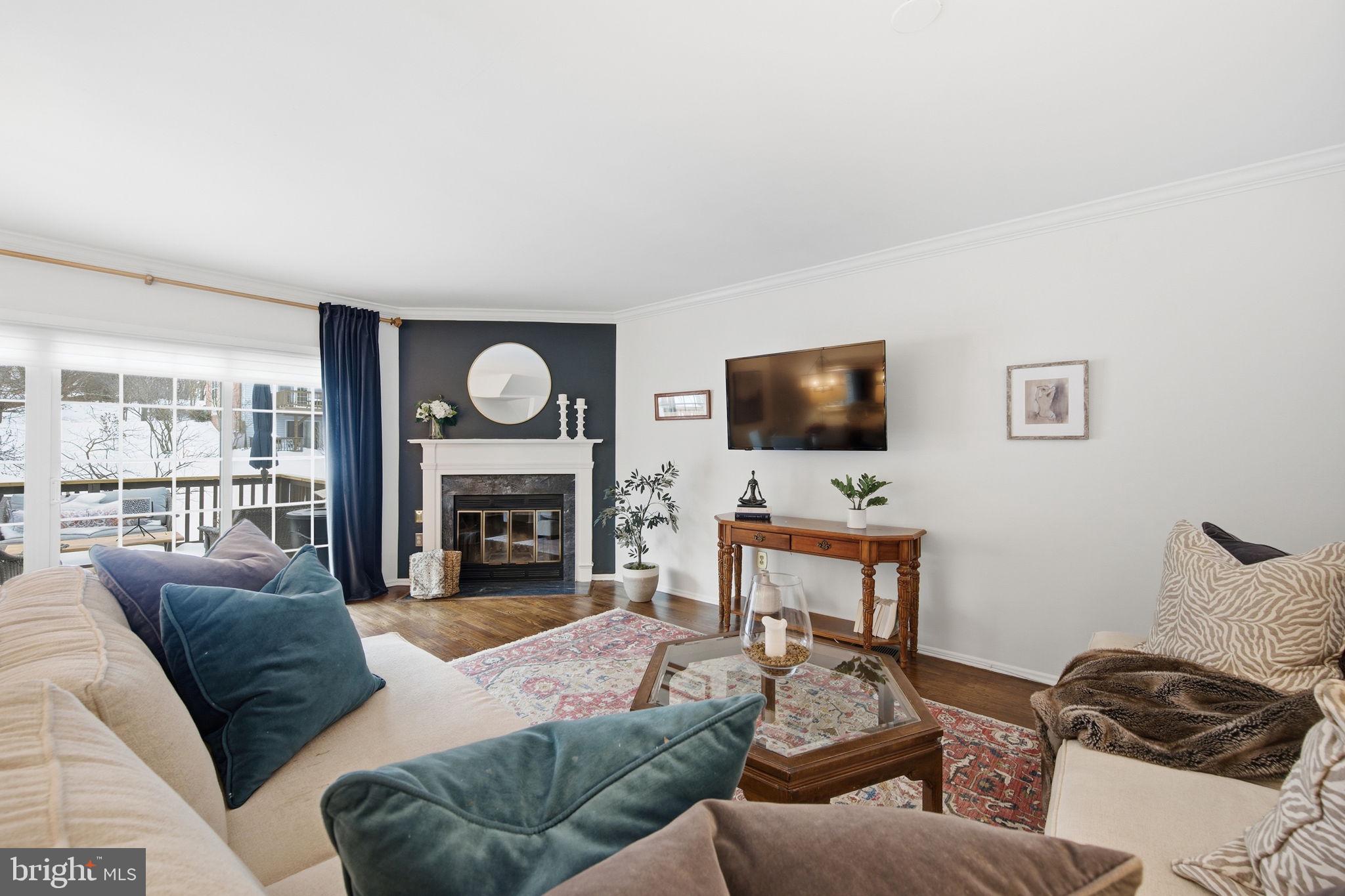 CROMWELL STATION - Residential