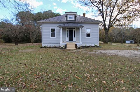 Homes For Sale - 2486 Owl Town Road<br/> Northumberland County, CALLAO, VA 22435