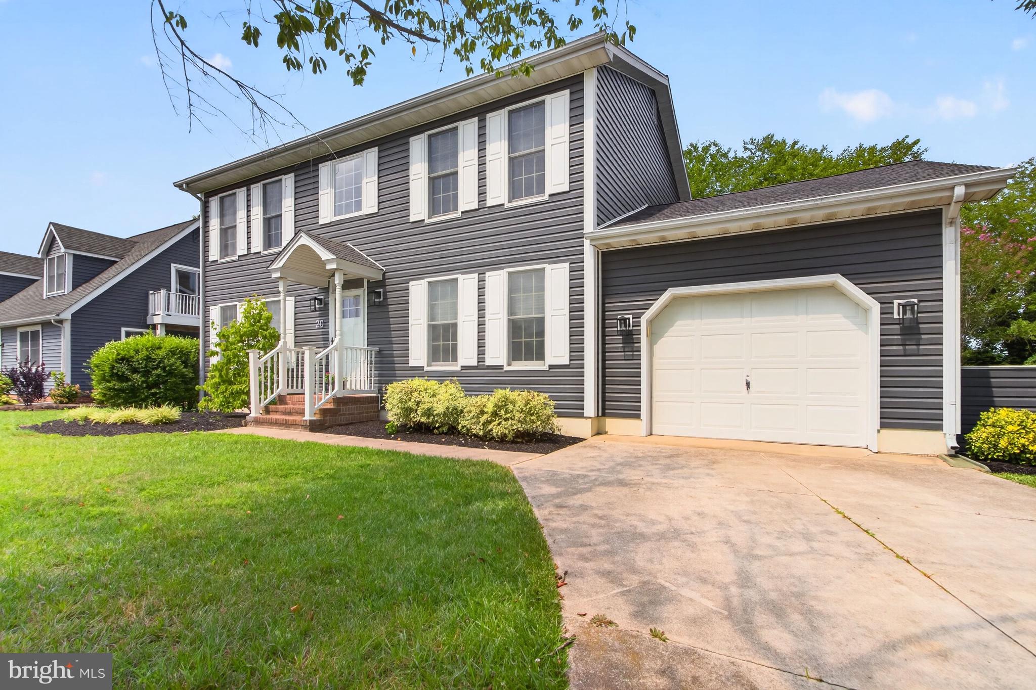 20 BAY BREEZE DRIVE