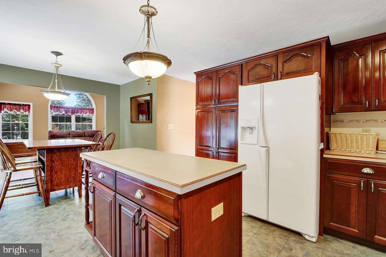 HUNTERS CROSSING - Residential