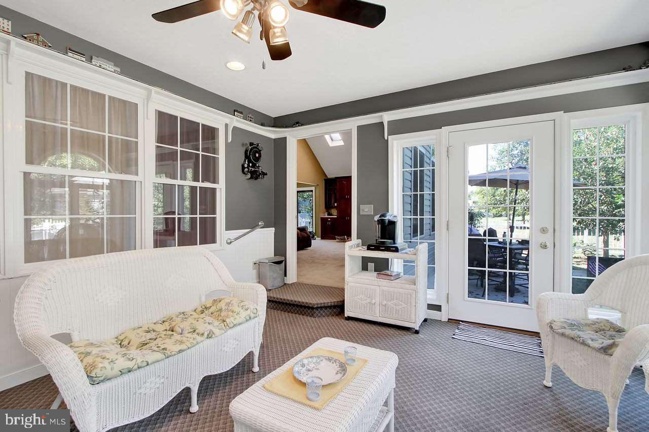 HUNTERS CROSSING - Residential