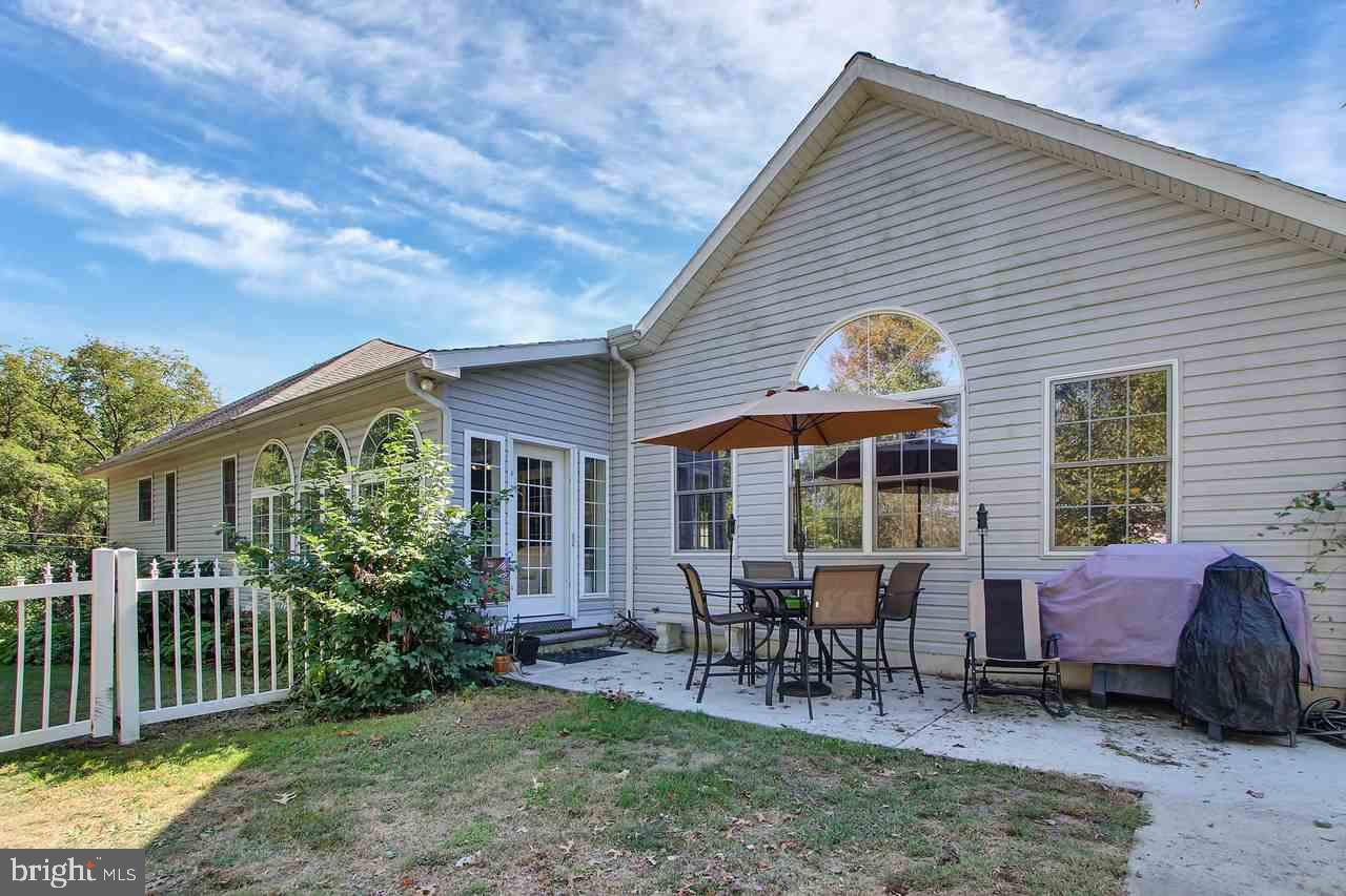 HUNTERS CROSSING - Residential