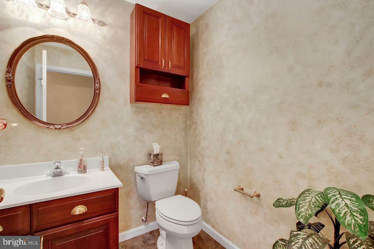 HUNTERS CROSSING - Residential