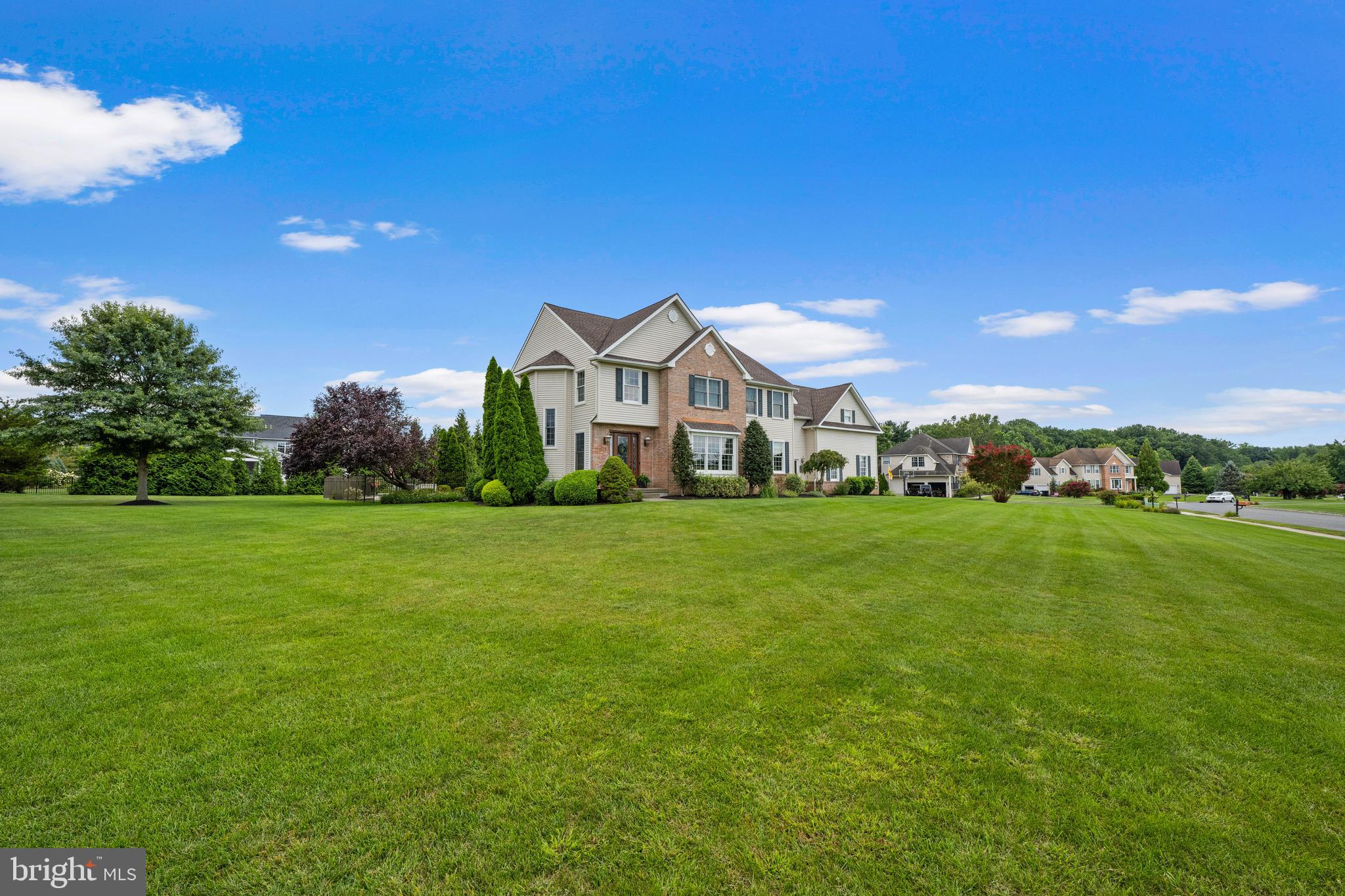 COUNTRY LANE - Residential