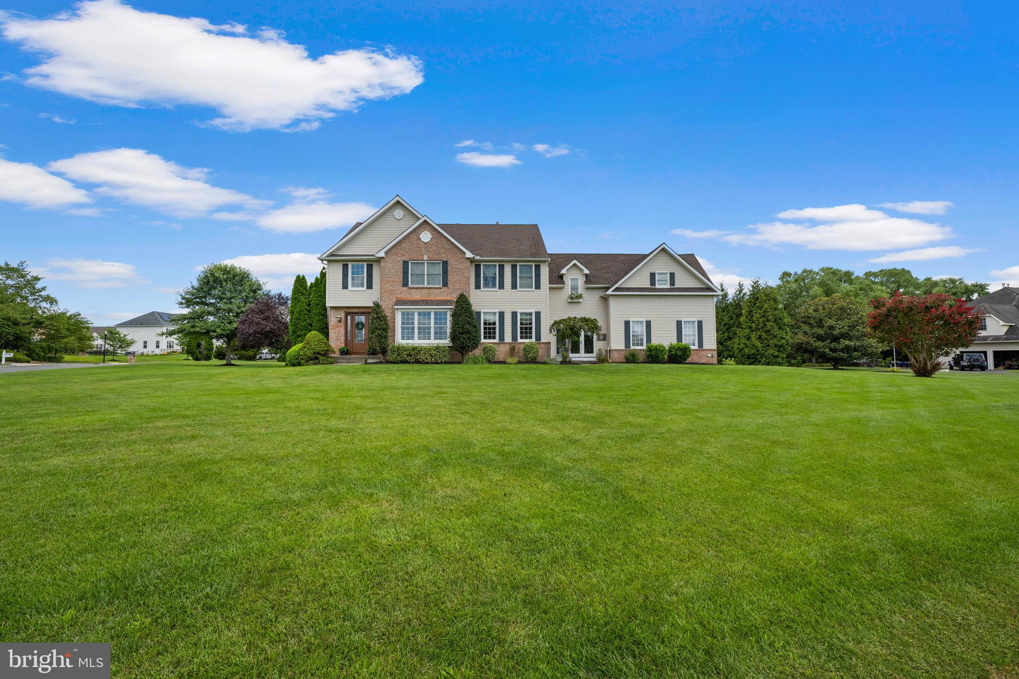 COUNTRY LANE - Residential