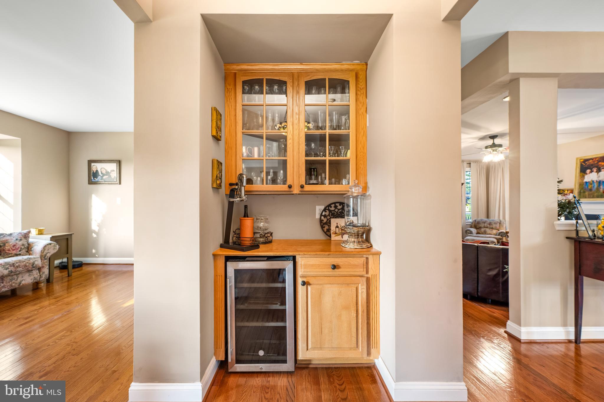 COUNTRY LANE - Residential