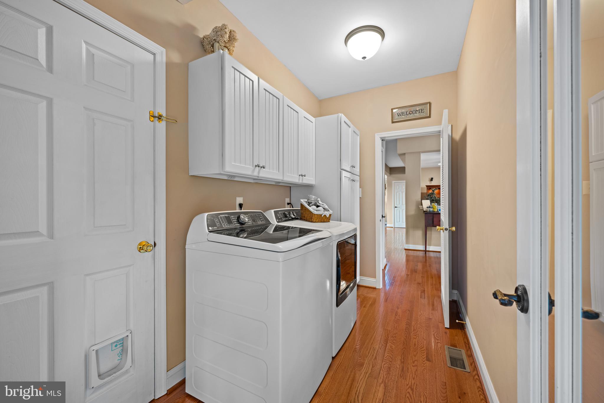 COUNTRY LANE - Residential