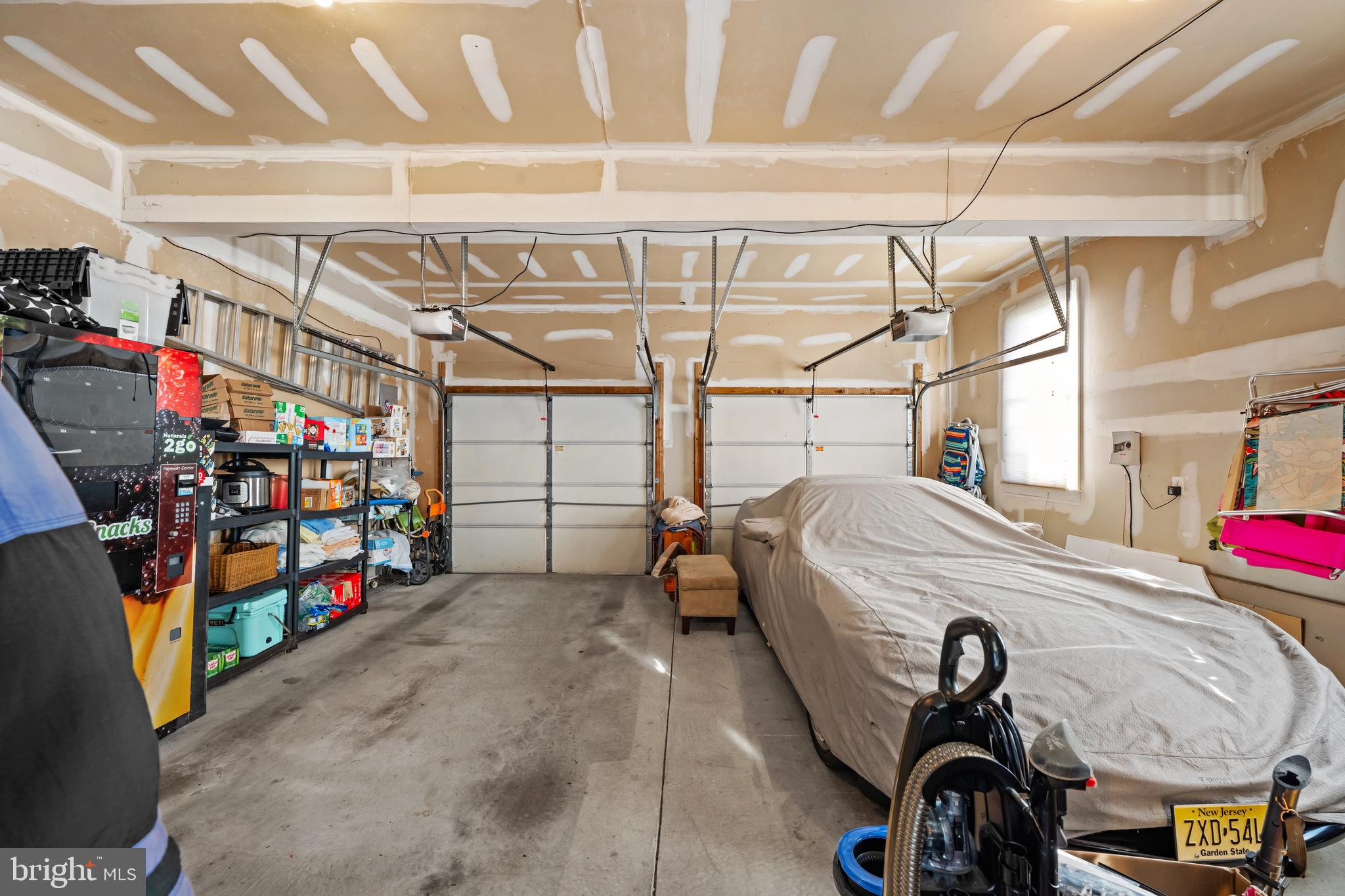 COUNTRY LANE - Residential